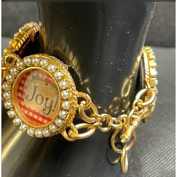 Vtg. Maximally Yours Christmas Charm Bracelet Toggle Clasp Pearl Accents SIGNED - Picture 2 of 7